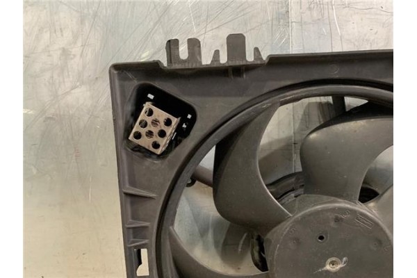 Recambio de electroventilador para renault clio iii 1.2 16v referencia OEM IAM 7701068310 7701063963 21481AY610 , NISSAN | 77010