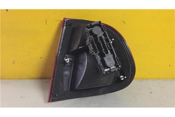 Recambio de piloto trasero izquierdo para seat cordoba berlina (6k2) 1.9 stella referencia OEM IAM   