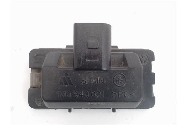 Recambio de piloto matricula trasero derecho para seat ibiza (6l1) referencia OEM IAM 1M6943021  5P0943021 , SEAT