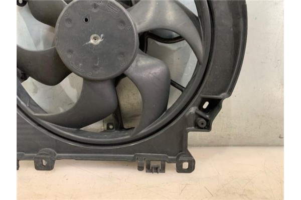 Recambio de electroventilador para renault clio iii 1.2 16v referencia OEM IAM 7701068310 7701063963 21481AY610 , NISSAN | 77010