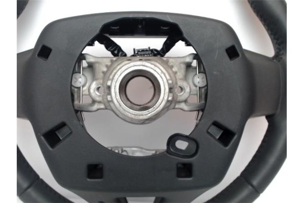 Recambio de volante para toyota corolla 1.8 referencia OEM IAM   