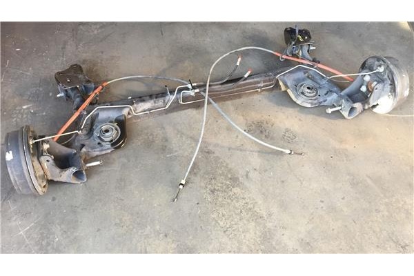 Recambio de puente trasero para dacia duster i 1.5 ambiance 4x2 referencia OEM IAM 555016666R  