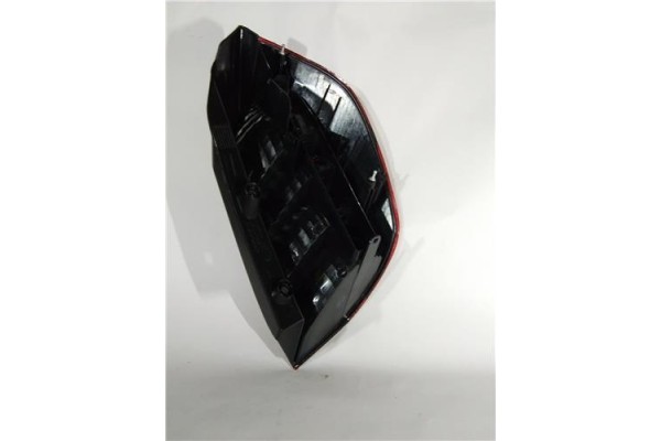 Recambio de piloto trasero izquierdo para renault scenic ii (jm) 1.5 emotion plus referencia OEM IAM RN0324154  