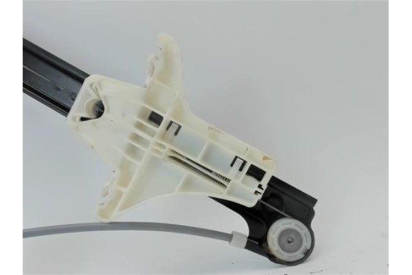 Recambio de mecanismo elevalunas trasero izquierdo para volkswagen polo advance 1.4 referencia OEM IAM 6R4837461E  