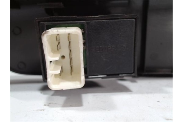 Recambio de mando elevalunas para kia ceed (ed) 1.6 active referencia OEM IAM   