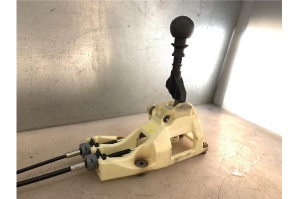 Recambio de conjunto palanca cambio velocidad para kia rio (jb) 1.4 16v referencia OEM IAM 437001G600VA  