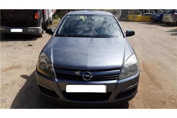 opel astra h berlina (2004) del año 