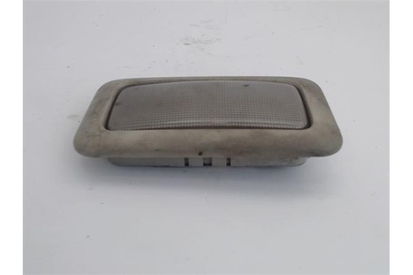 Recambio de luz trasero central techo para fiat ii panda (169) referencia OEM IAM 8851002 735244962  Recambio de luz trasero central techo para fiat ii panda (169) referencia OEM IAM 8851002 735244962