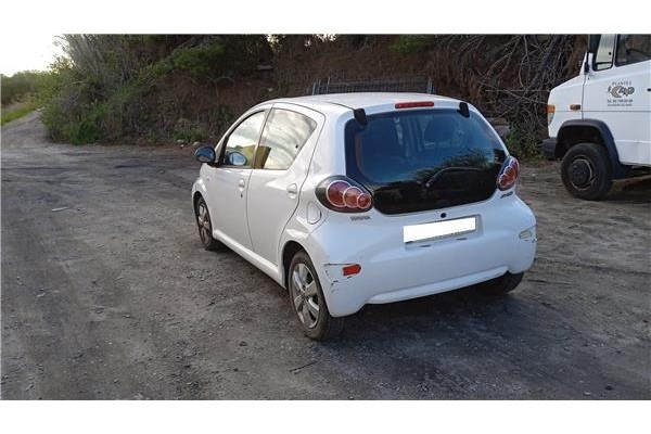 toyota aygo (kgb/wnb) del año 2013