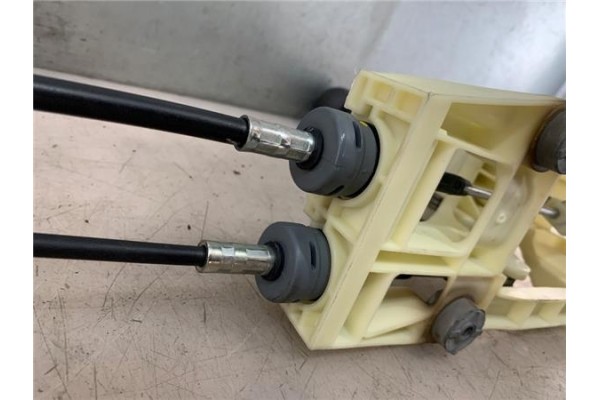 Recambio de conjunto palanca cambio velocidad para kia rio (jb) 1.4 16v referencia OEM IAM 437001G600VA  
