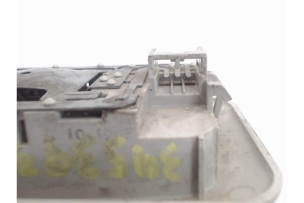 Recambio de luz trasero central techo para fiat ii panda (169) referencia OEM IAM 8851002 735244962  Recambio de luz trasero central techo para fiat ii panda (169) referencia OEM IAM 8851002 735244962