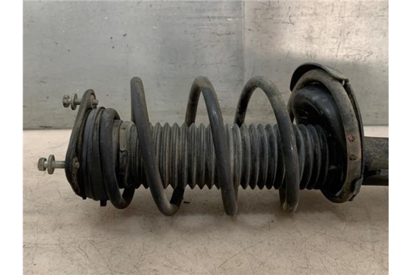 Recambio de amortiguador delantero derecho para ford focus ii (da_) 1.8 tdci referencia OEM IAM 4M5118045ACD CV613D122BB 