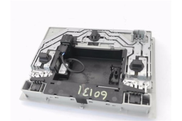 Recambio de luz delantero central techo para volkswagen polo v (6c1) 1.2 advance bmt referencia OEM IAM 6Q0947105LY20  
