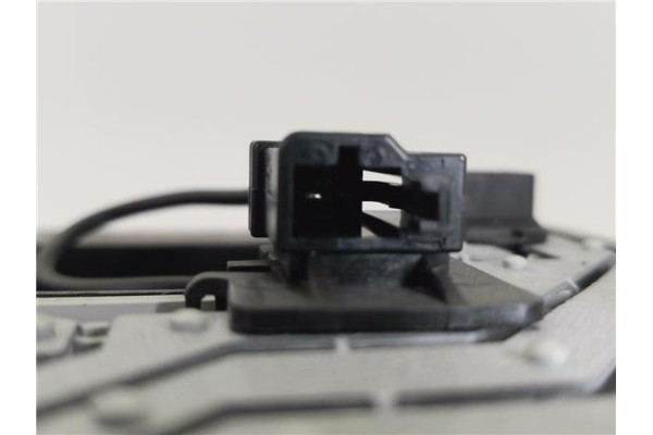 Recambio de luz delantero central techo para volkswagen polo v (6c1) 1.2 advance bmt referencia OEM IAM 6Q0947105LY20  