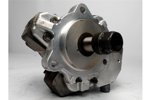 Recambio de bomba inyectora para bmw serie 5 berlina (e60) 520d referencia OEM IAM 7788670 0445010045 13517797413 , BMW | 135185