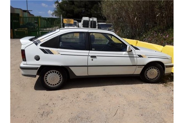 opel kadett e (1984) del año 