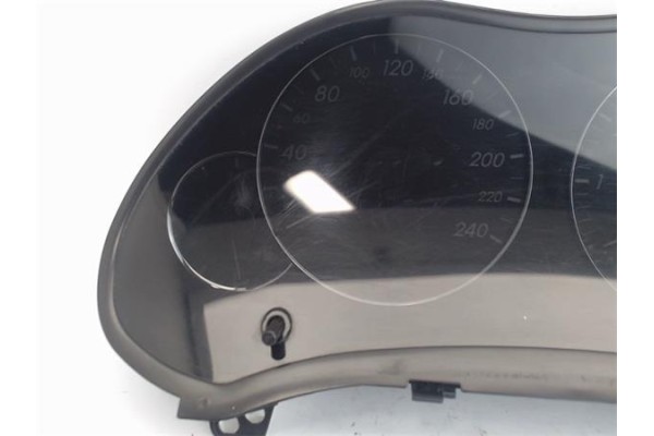 Recambio de cuadro completo para toyota avensis berlina (t22) 2.0 vvt-i referencia OEM IAM 8380005570h  