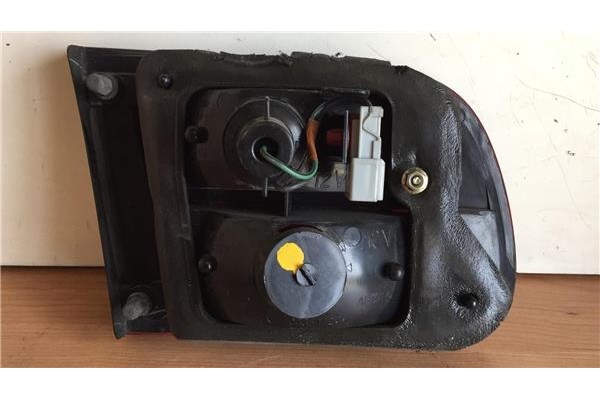 Recambio de piloto interior derecho para honda civic iv hatchback (eg) 1.3 16v (eg3) referencia OEM IAM 0431120   Recambio de piloto interior derecho para honda civic iv hatchback (eg) 1.3 16v (eg3) referencia OEM IAM 0431120