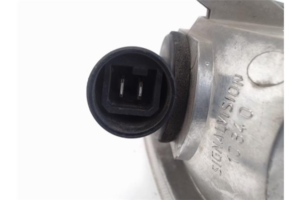 Recambio de intermitente delantero izquierdo para peugeot 405 berlina referencia OEM IAM   