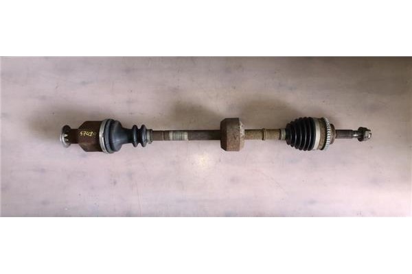 Recambio de palier delantero derecho para renault clio ii (xbo) 1.4 16v 98cv referencia OEM IAM 8200274166  8200236096 , RENAULT