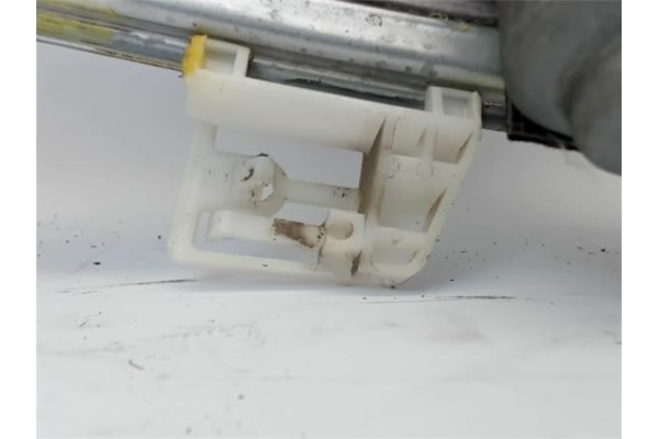 Recambio de mecanismo elevalunas trasero izquierdo para renault megane ii berlina 5p referencia OEM IAM   