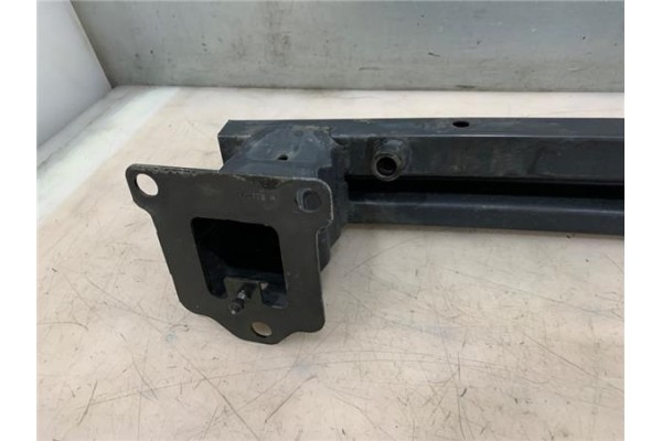 Recambio de refuerzo paragolpes para peugeot 207 1.4 16v referencia OEM IAM 6Q0807109D  