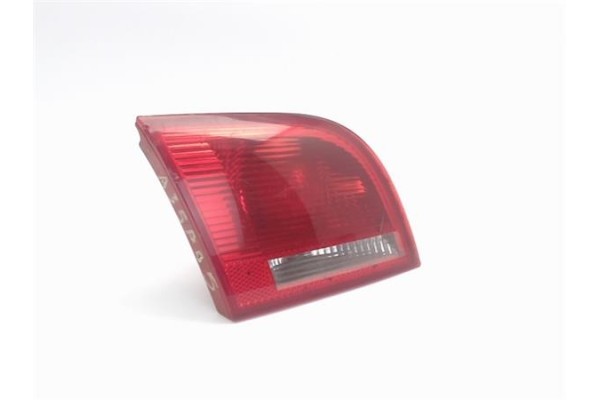 Recambio de piloto porton trasero izquierdo para audi a4 avant (8e) referencia OEM IAM 8P4945093B  