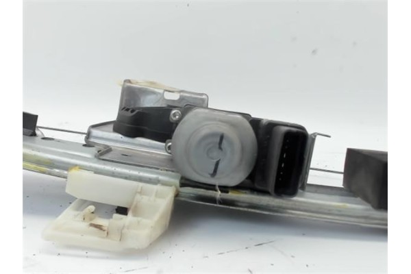 Recambio de mecanismo elevalunas trasero izquierdo para renault megane ii berlina 5p referencia OEM IAM   