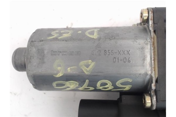 Recambio de motor elevalunas delantero izquierdo para audi a6 avant (4b5) 2.8 quattro referencia OEM IAM 0130821775  