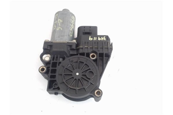 Recambio de motor elevalunas delantero derecho para audi a6 avant (4b5) 2.8 quattro referencia OEM IAM 0130821774  