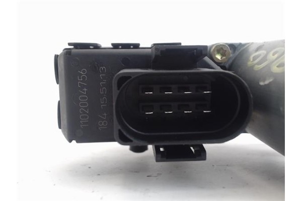 Recambio de motor elevalunas delantero derecho para audi a6 avant (4b5) 2.8 quattro referencia OEM IAM 0130821774  