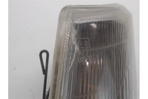 Recambio de intermitente delantero izquierdo para peugeot 205 berlina referencia OEM IAM   