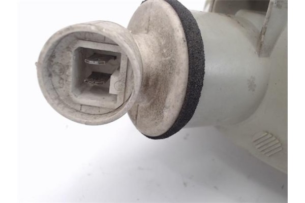 Recambio de intermitente delantero izquierdo para peugeot 205 berlina referencia OEM IAM   