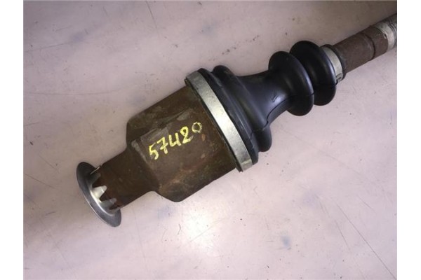 Recambio de palier delantero derecho para renault clio ii (xbo) 1.4 16v 98cv referencia OEM IAM 8200274166  8200236096 , RENAULT