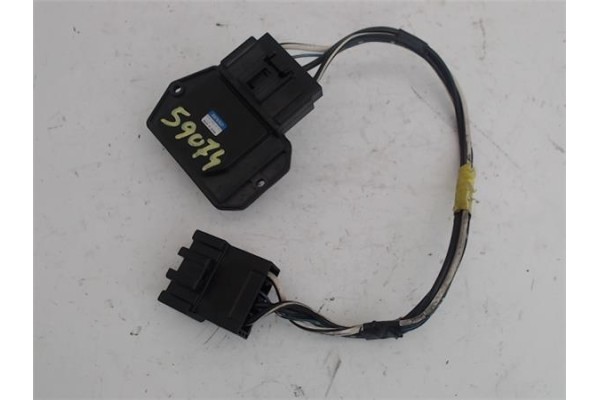 Recambio de resistencia calefaccion para toyota avensis berlina (t22) 2.0 vvt-i referencia OEM IAM 4993002121  