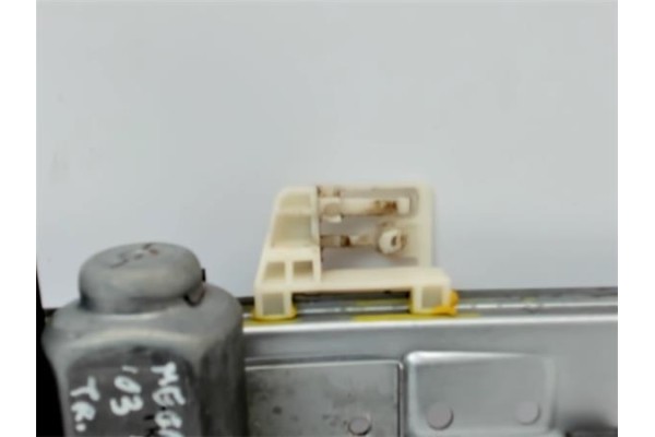 Recambio de mecanismo elevalunas trasero izquierdo para renault megane ii berlina 5p referencia OEM IAM   