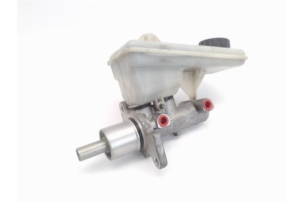 Recambio de bomba freno para opel vivaro 2.5 dti referencia OEM IAM 4423335 32067008 