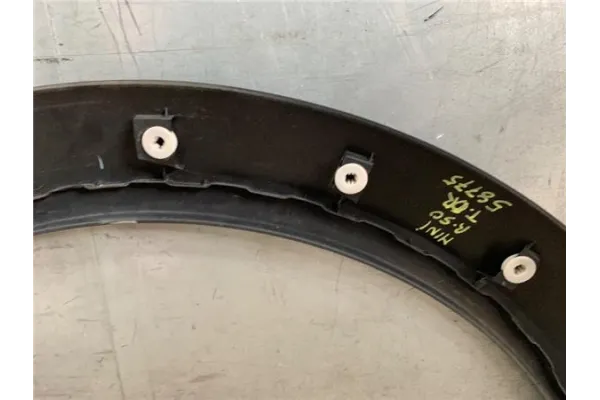 Recambio de moldura aleta trasero derecha para mini mini (r50,r53) 1.6 cooper referencia OEM IAM 51131505868  