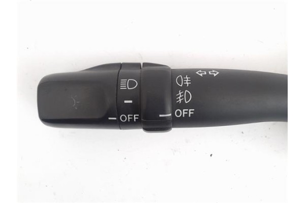 Recambio de mando intermitencia para toyota avensis berlina (t22) 2.0 vvt-i referencia OEM IAM 05110  