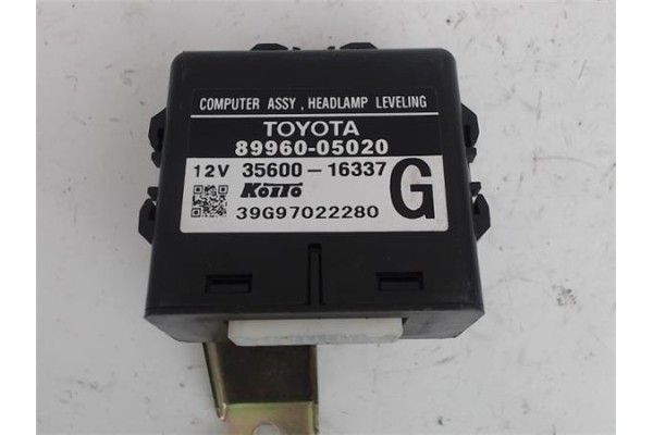 Recambio de modulo electronico para toyota avensis berlina (t22) 2.0 vvt-i referencia OEM IAM 8996005020  