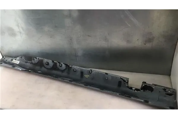Recambio de spoiler talonera lat. derecha para bmw serie 3 compacto (e46) 1.8 316ti referencia OEM IAM 7122526  