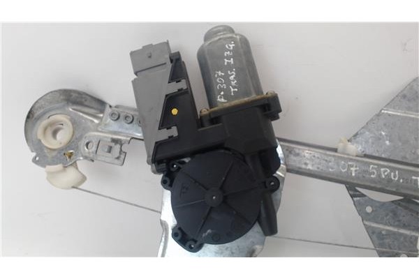 Recambio de mecanismo elevalunas trasero izquierdo para peugeot 307 (s1) referencia OEM IAM 116307  