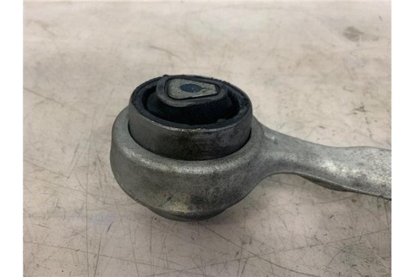 Recambio de brazo inferior delantero derecho para bmw serie 1 berlina (e81/e87) 2.0 120d referencia OEM IAM 31122405862 EST15800
