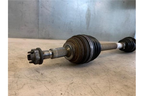 Recambio de palier delantero derecho para dacia logan 1 1.6 prestige referencia OEM IAM 8200618111  