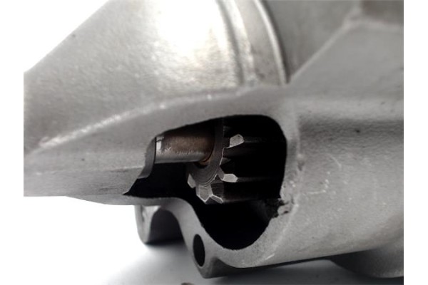 Recambio de motor arranque para renault kangoo 4x4 1.9 rapid referencia OEM IAM 11921 4774D 