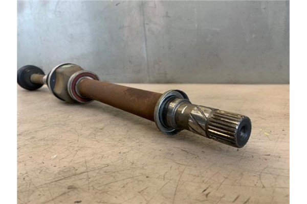 Recambio de palier delantero derecho para dacia logan 1 1.6 prestige referencia OEM IAM 8200618111  