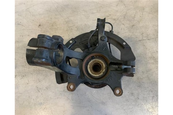 Recambio de mangueta delantero derecha para renault megane iii berlina 5p 1.2 bose edition referencia OEM IAM 400140080R  