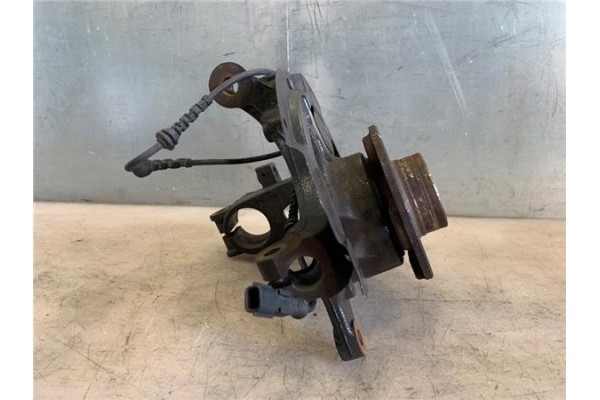 Recambio de mangueta delantero derecha para renault megane iii berlina 5p 1.2 bose edition referencia OEM IAM 400140080R  