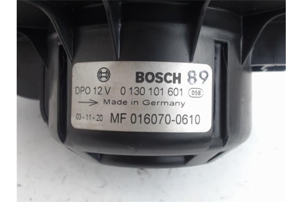 Recambio de motor calefaccion para toyota avensis berlina (t22) 2.0 vvt-i referencia OEM IAM 0130101601  