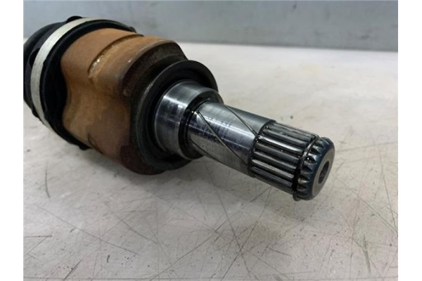 Recambio de palier delantero derecho para opel corsa d 1.2 referencia OEM IAM 13426553 55703231 